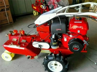 多功能(néng)微耕機